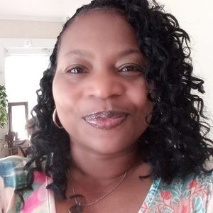 Meet your Posher, Felicia